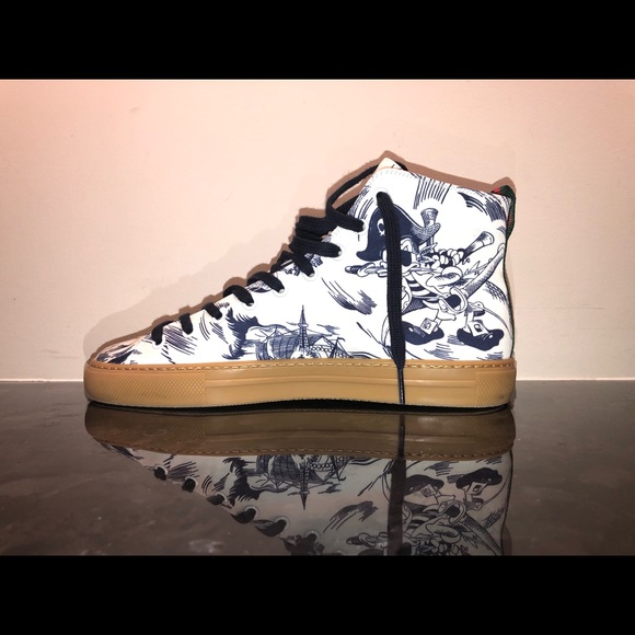 COPY - GUCCI x Donald Duck Capsule Collection - Picture 3 of 9